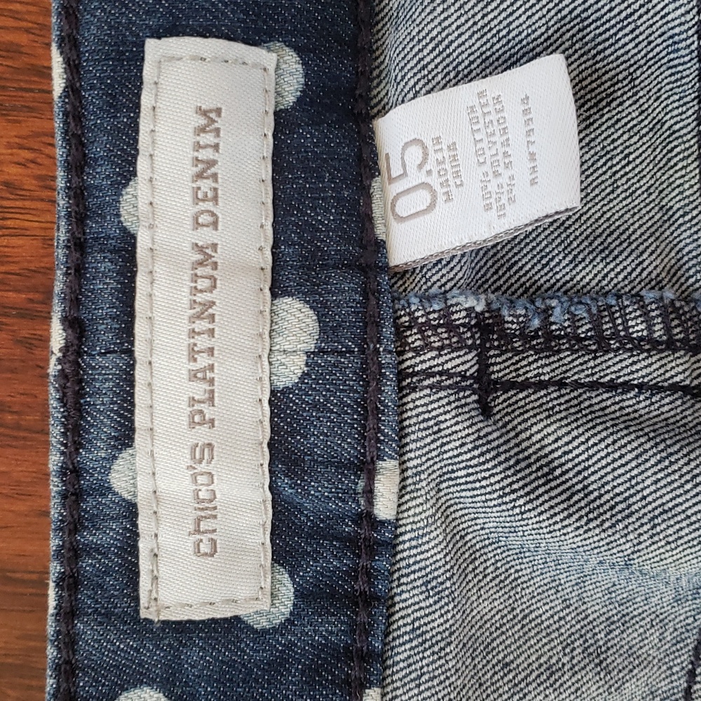 CHICO’S Platinum Blue White Polka Dot Cropped Stretch Denim Jeans Size 0.5 S 6 - Picture 12 of 12